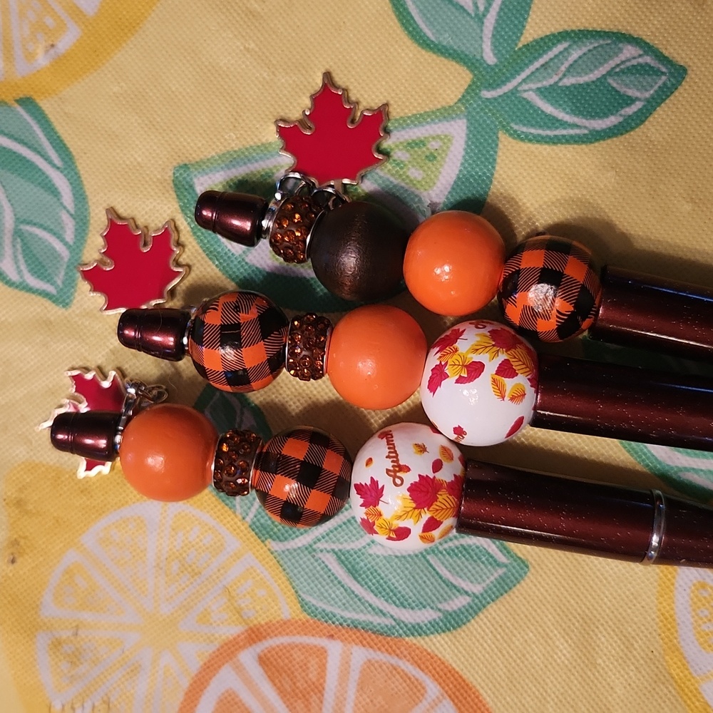 PRICE REDUCED BRAND NEW HANDMADE FALL/ AUTUMN PENS PRICE IS FOR ONE PEN